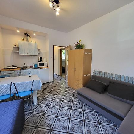 רובי Studio-Tani Apartament מראה חיצוני תמונה